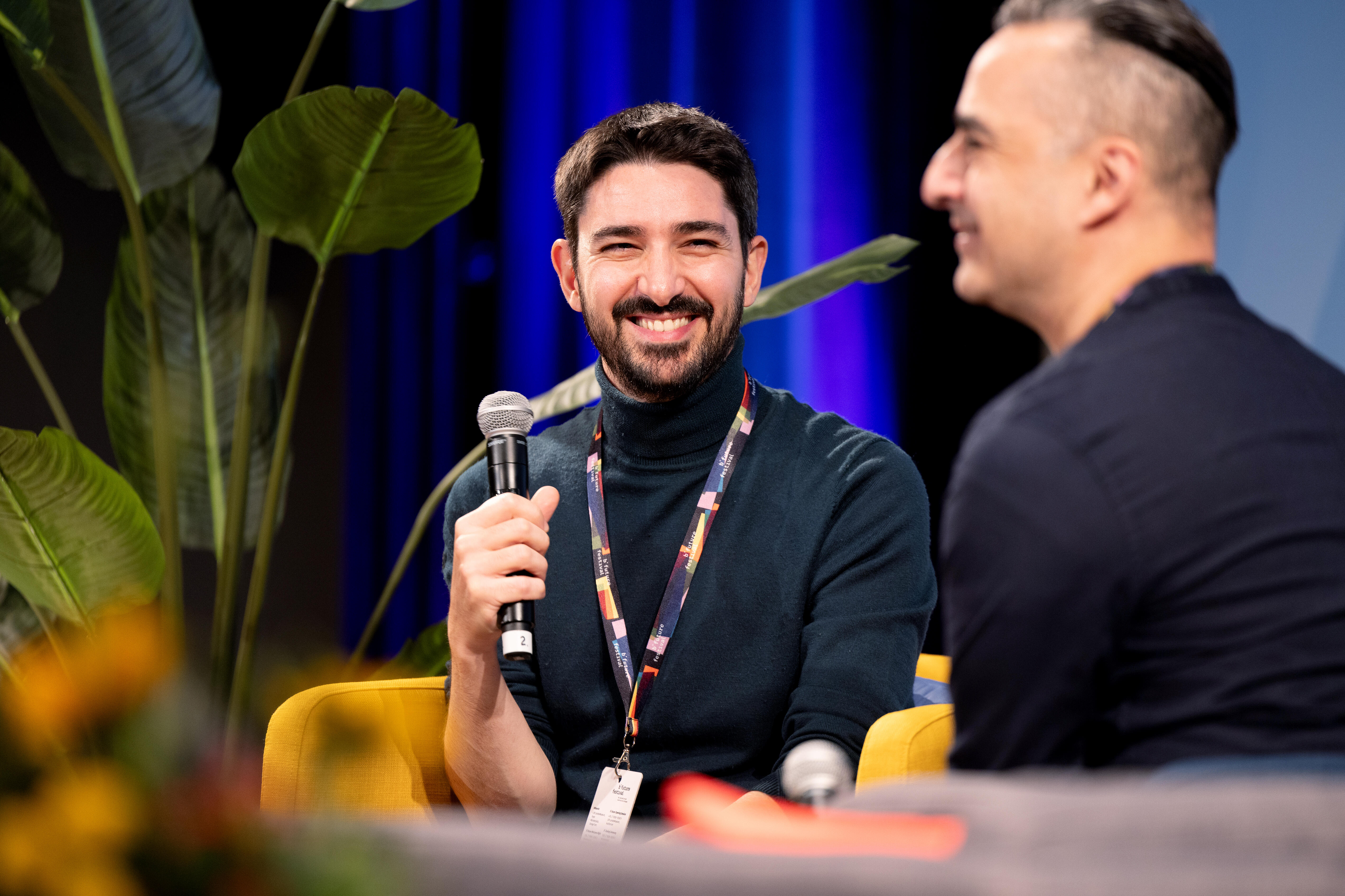 Mattia Peretti und Shirish Kulkarni auf der Bühne